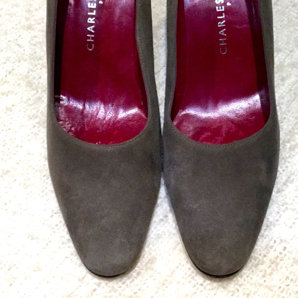 Charles Jourdan Paris 9-1/2 AA Gray Suede, Made in Spain - Picture 2 of 9